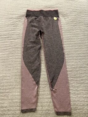 PINK Victoria Secret Two-Tone Heathered Pink Active Leggings